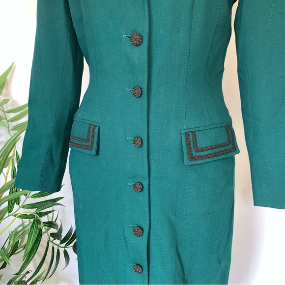 v i n t a g e :: Sophisticated Embroidered Longline Blazer Dress - Picture 8 of 13